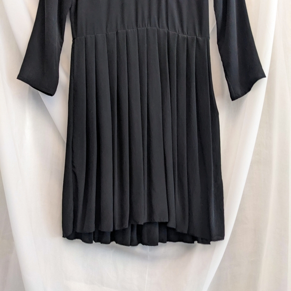 Black and white silk dress - Picture 3 of 5